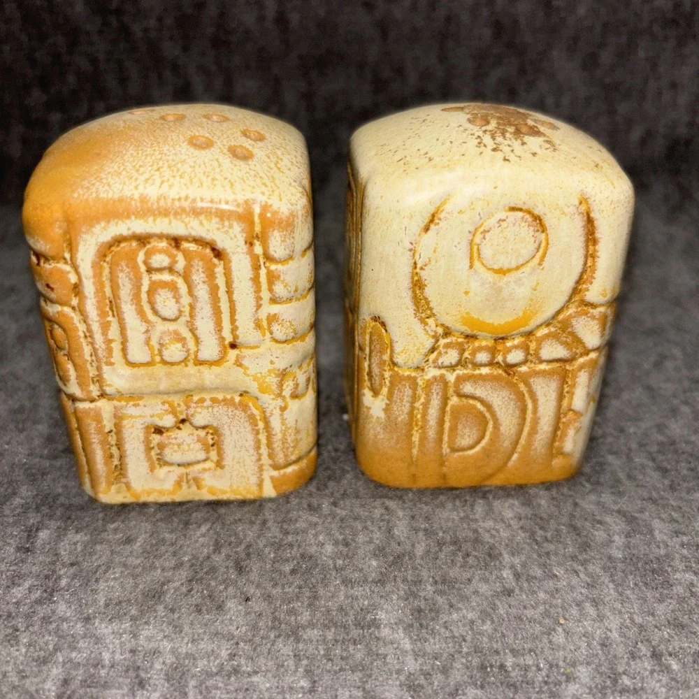 Vintage FRANKOMA Mayan Aztec Prairie Brown Tan Salt & Pepper‎ MCM No Corks 2.5